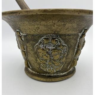 Gran almirez de bronce con su mano o maja original - Imagen 2