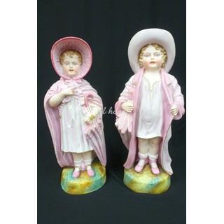 Pareja de niños de porcelana de biscuit - Imagen 1